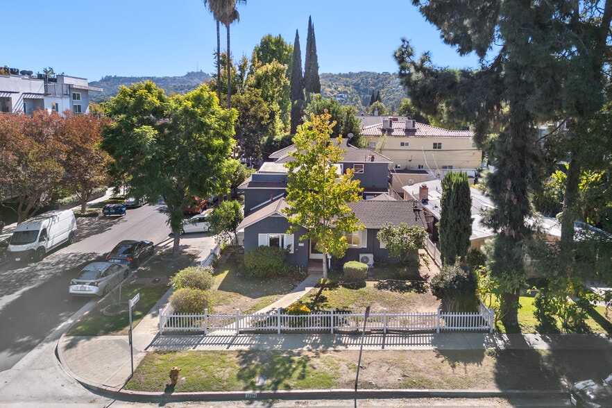 More Photos Of 12334 Moorpark St, Studio City Apartments For Sale