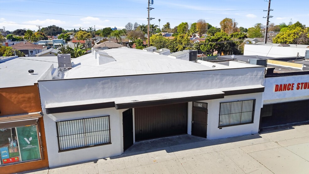 Primary Photo Of 11317 Atlantic Ave, Lynwood Warehouse For Sale