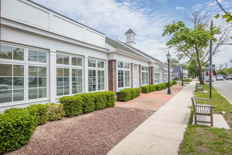 More Photos Of 1 Hampton Rd, Southampton Storefront Retail Office For Sale