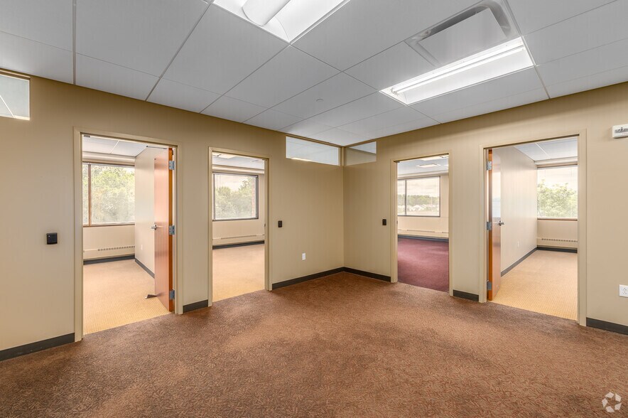 Photo of 2nd Floor Ste Lander 2