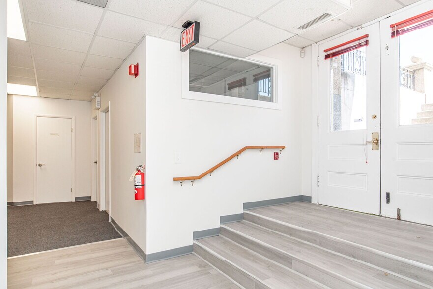 More Photos Of 4 Court St, Taunton Medical For Lease