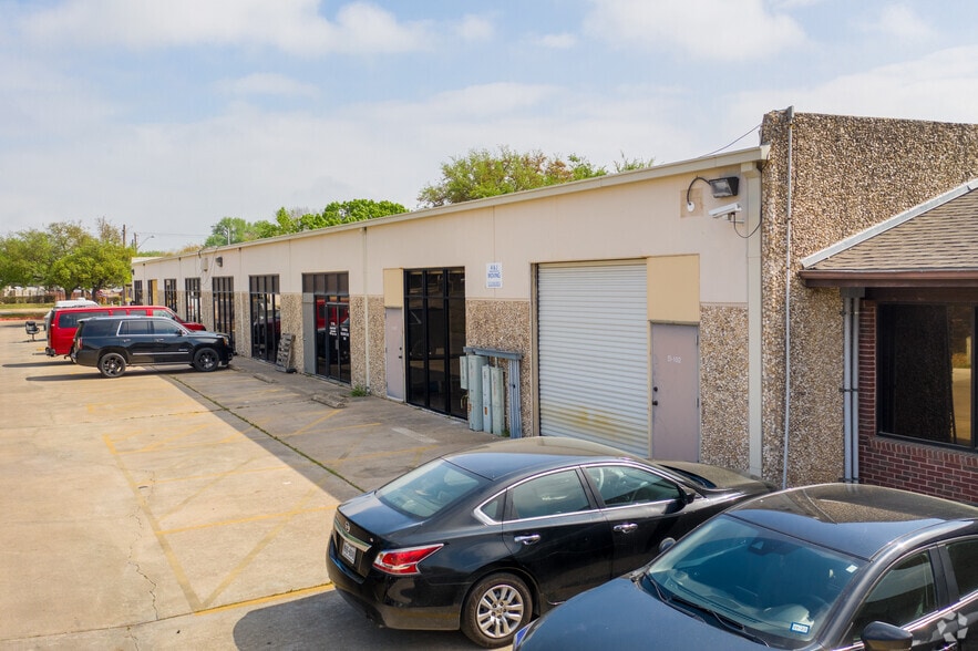 More Photos Of 6448 E Hwy 290, Austin Flex For Lease