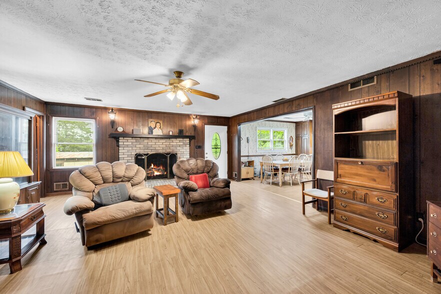 More Photos Of 3136 Langley Rd, Loganville Storefront Retail Office For Sale