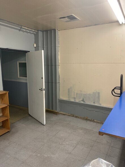 More Photos Of 100 S Euclid Ave, Ontario Storefront For Lease