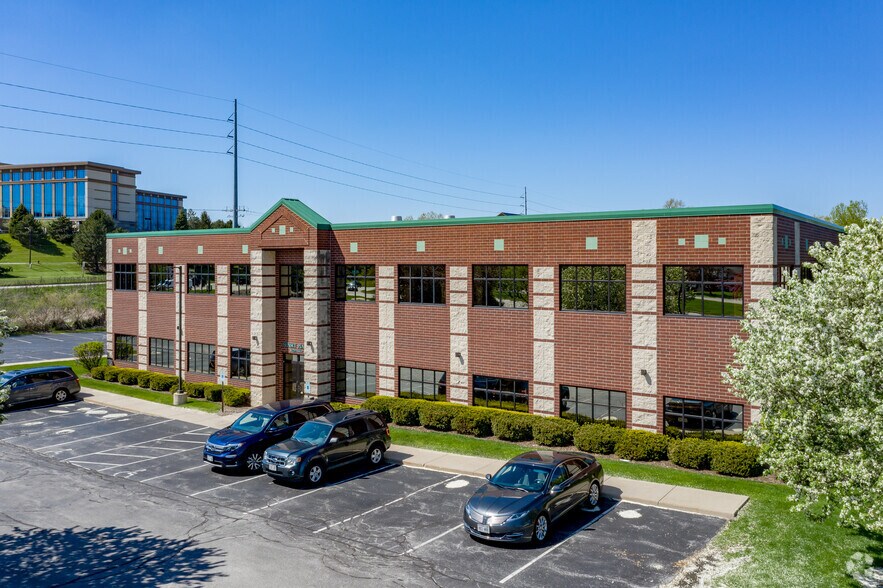 More Photos Of W229N1433 Westwood Dr, Waukesha Office For Lease