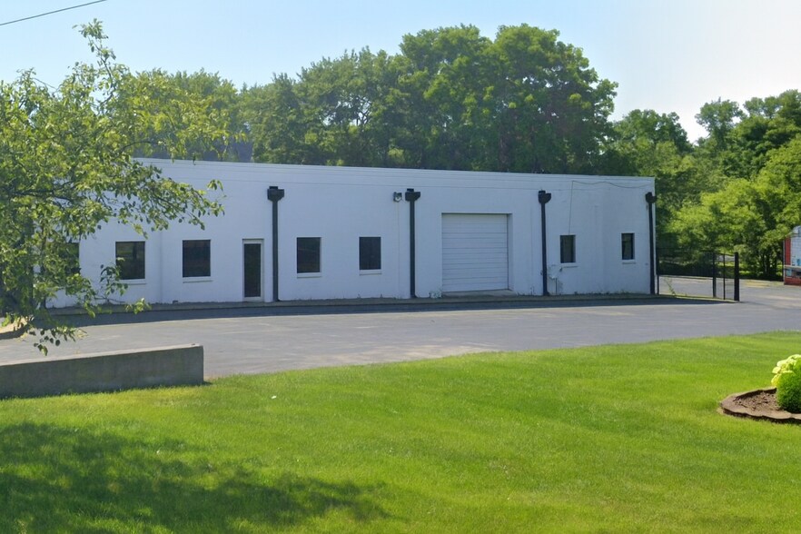 More Photos Of 30 Kinsey Rd, Xenia Light Distribution For Lease