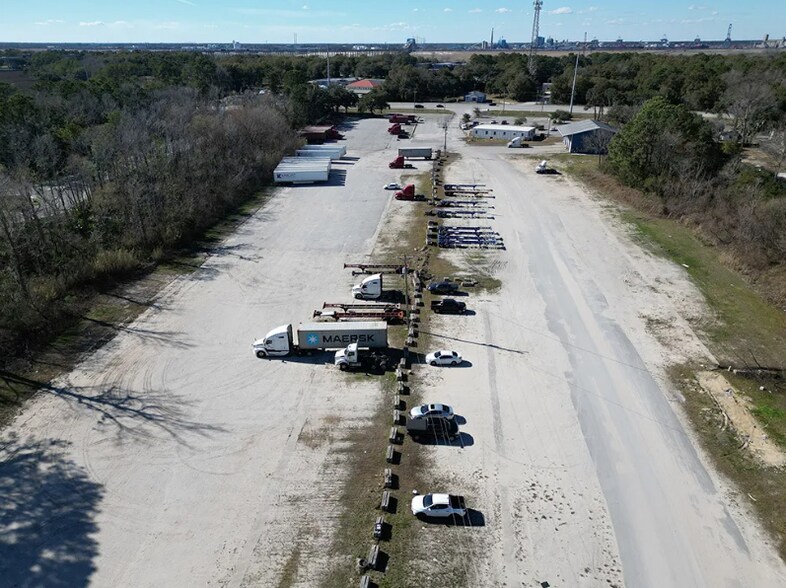 More Photos Of 2637 Clements Ferry Rd, Charleston Truck Terminal For Lease