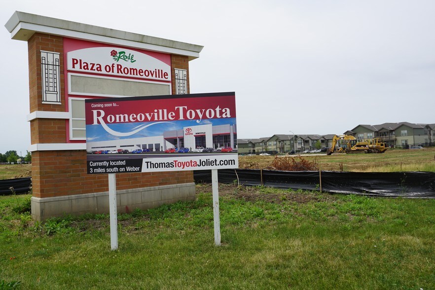 More Photos Of 790 S Weber Rd, Romeoville Land For Lease