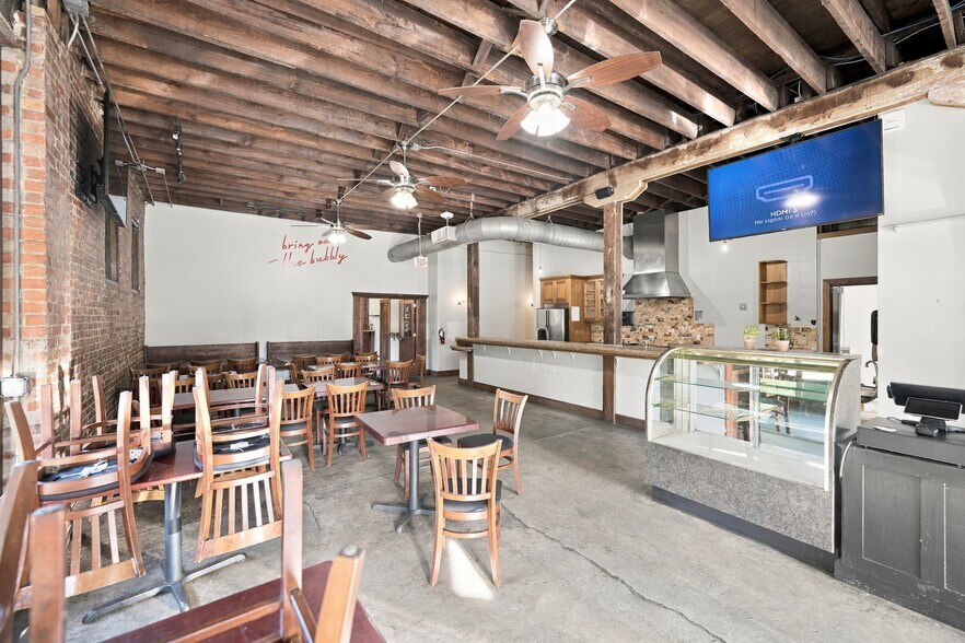 More Photos Of 1602-1608 Walnut St, Jacksonville Restaurant For Sale