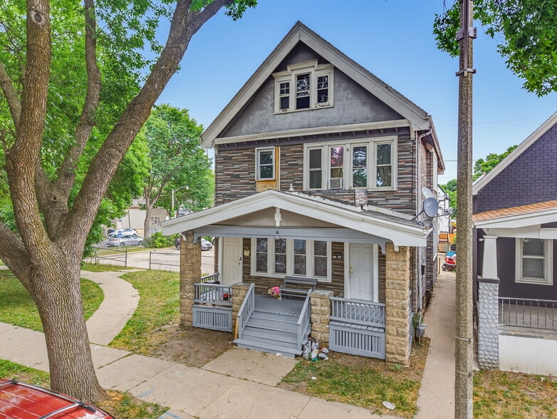 More Photos Of , Milwaukee Multifamily For Sale