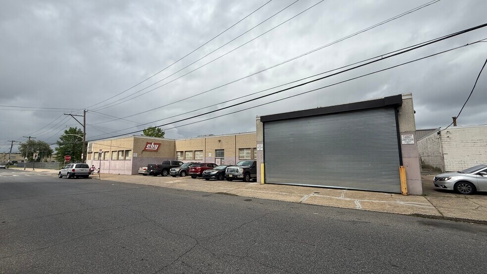 Primary Photo Of 4300 H St, Philadelphia Warehouse For Lease