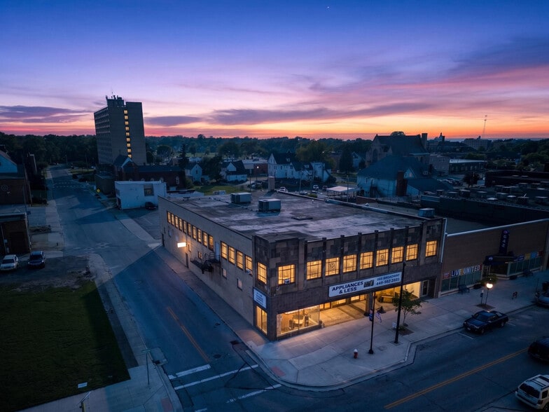 More Photos Of 668 Broadway, Lorain Storefront Retail Office For Sale