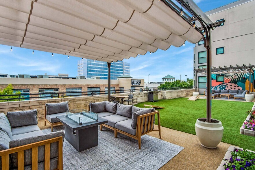 More Photos Of 12808 Queensbury Ln, Houston Apartments For Lease