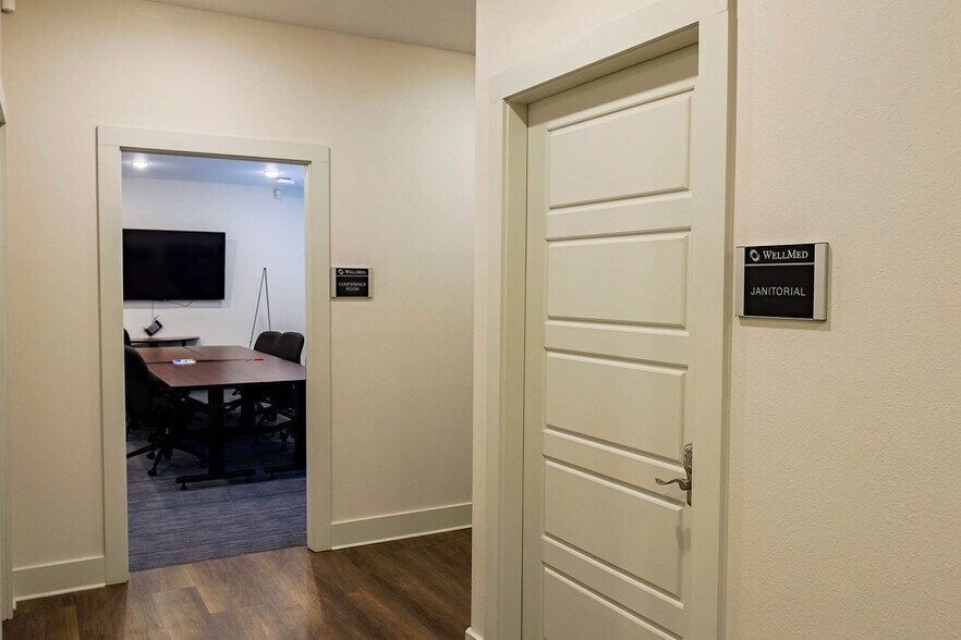 More Photos Of 5004 122nd St, Lubbock Office Residential For Sale