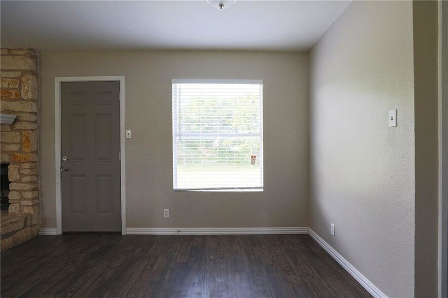 More Photos Of 1410 Ransom St, Pflugerville Office Residential For Lease
