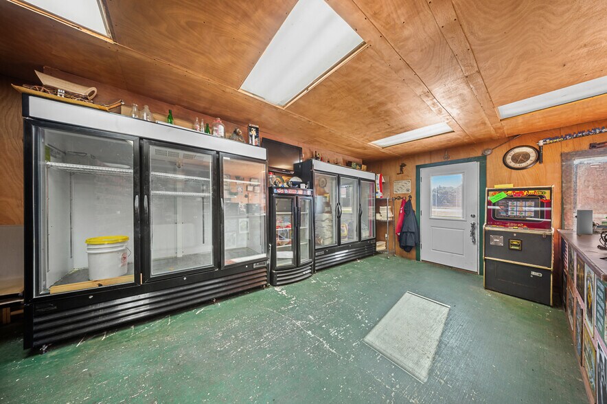 More Photos Of 27033 US Highway 96 S, Kirbyville Food Processing For Sale