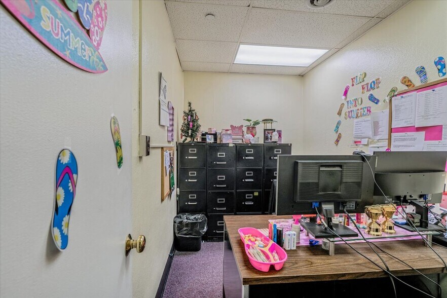 More Photos Of 723 Braddock Ave, Braddock Office For Sale