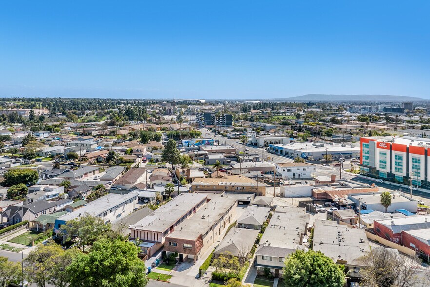 More Photos Of 534 Hyde Park Pl, Inglewood Apartments For Sale