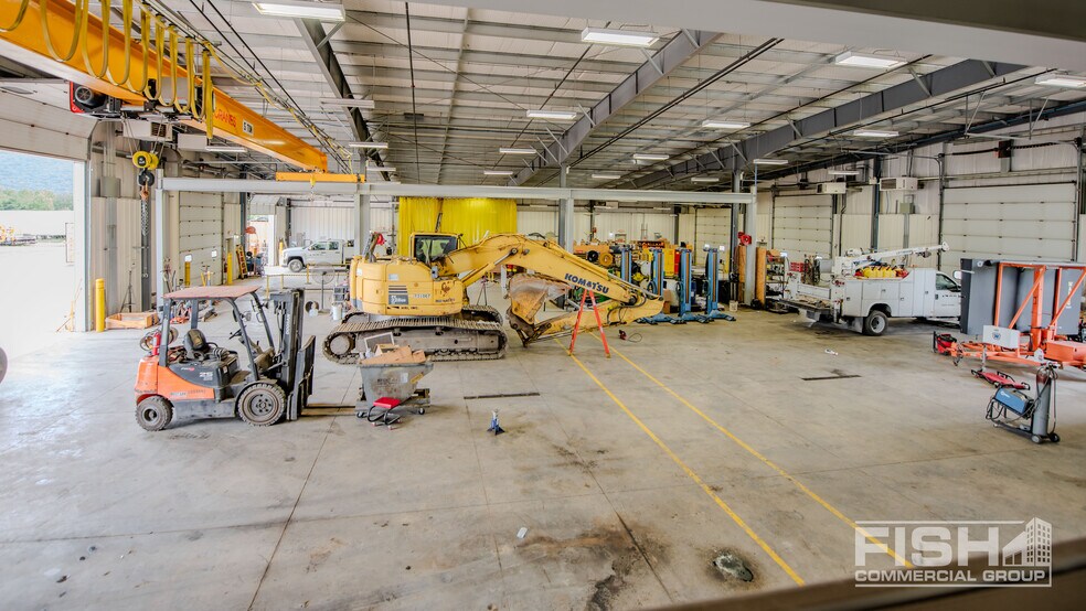 More Photos Of 81 Fitness Dr, Muncy Warehouse For Lease