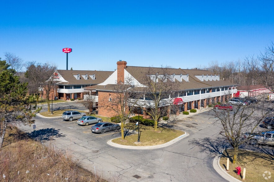 More Photos Of 40500 Michigan Ave, Canton Township Hotel For Sale
