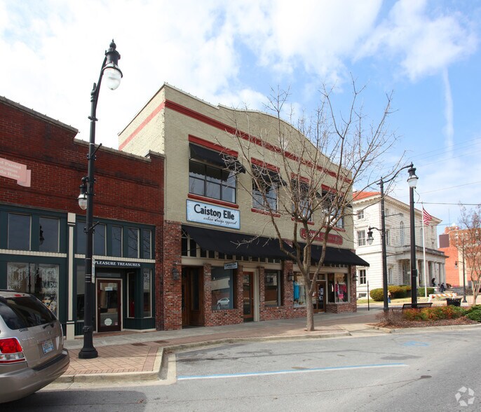More Photos Of 546 Broad St, Gadsden Storefront Retail Office For Sale