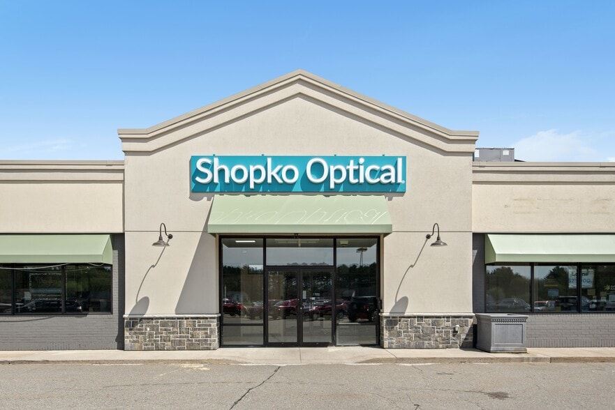 More Photos Of 1029-1101 E Grand Ave, Rothschild Department Store For Lease