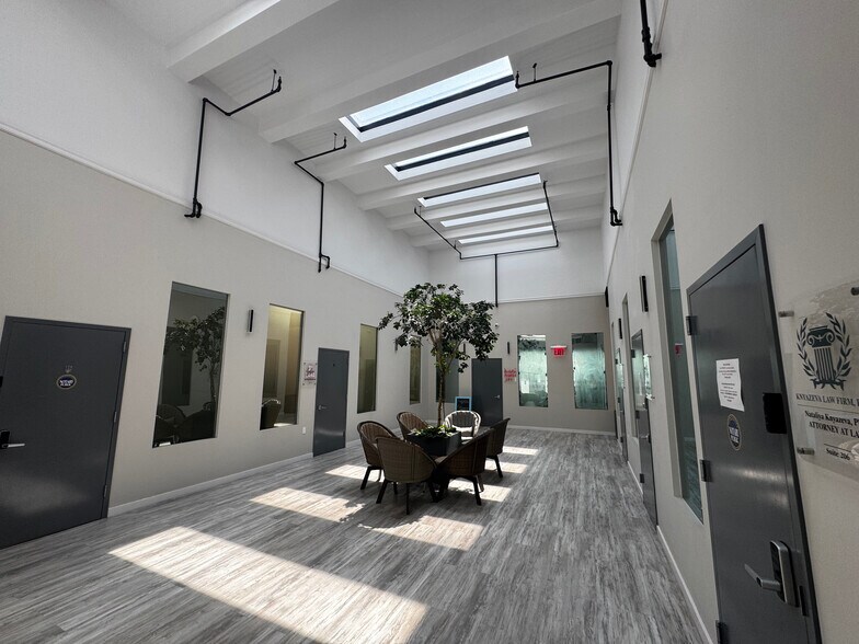 More Photos Of 271-273 Brighton Beach Ave, Brooklyn General Retail For Sale