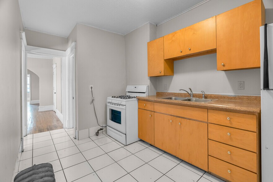 More Photos Of 3012 Bryant Ave S, Minneapolis Multifamily For Sale