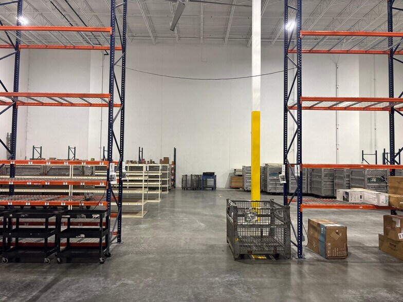 More Photos Of 8404 NW 90th St, Miami Warehouse For Lease