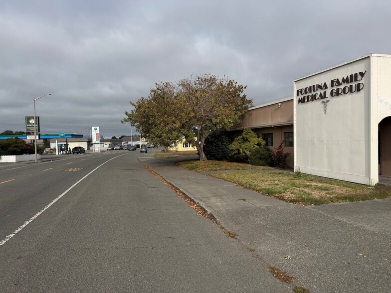 More Photos Of 874 Main St, Fortuna Office For Sale