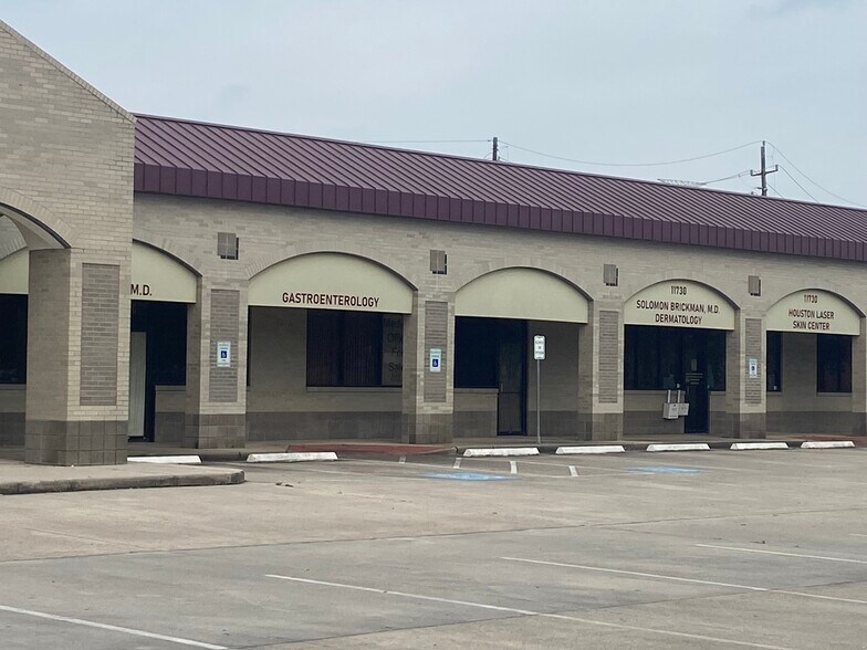 More Photos Of 11700-11900 FM 1960 Rd W, Houston Medical For Sale