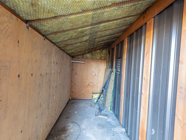 More Photos Of 800 Clough Ave, Columbus Service For Lease