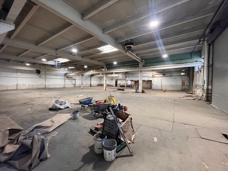 More Photos Of 945-975 Close Ave, Bronx Distribution For Lease