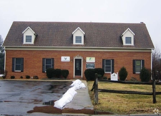 Primary Photo Of 2008 Vandalia St, Collinsville Office For Sale