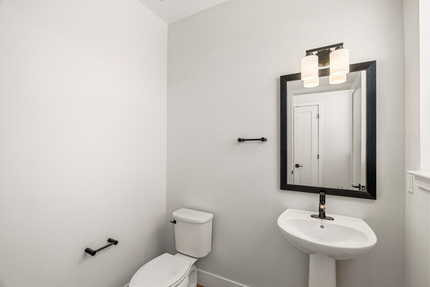 More Photos Of 141 Skyline Vista Way, Watsonville Specialty For Sale