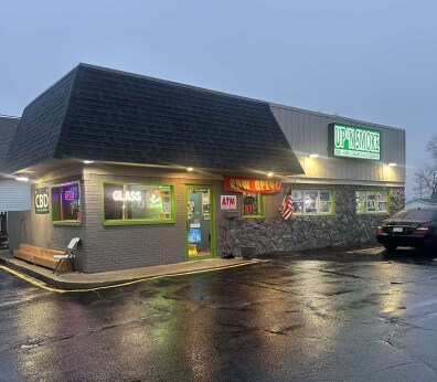 More Photos Of 248 N Pine St, Burlington Convenience Store For Sale