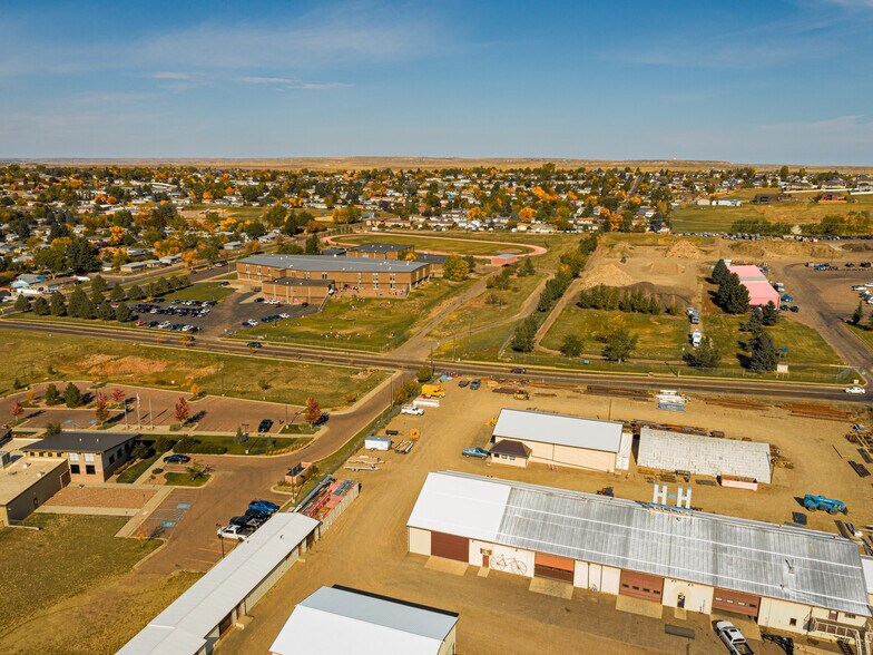 More Photos Of 2240 10th St NE st, Black Eagle Industrial For Lease