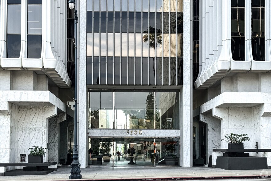 More Photos Of 9100 Wilshire Blvd, Beverly Hills Office For Lease