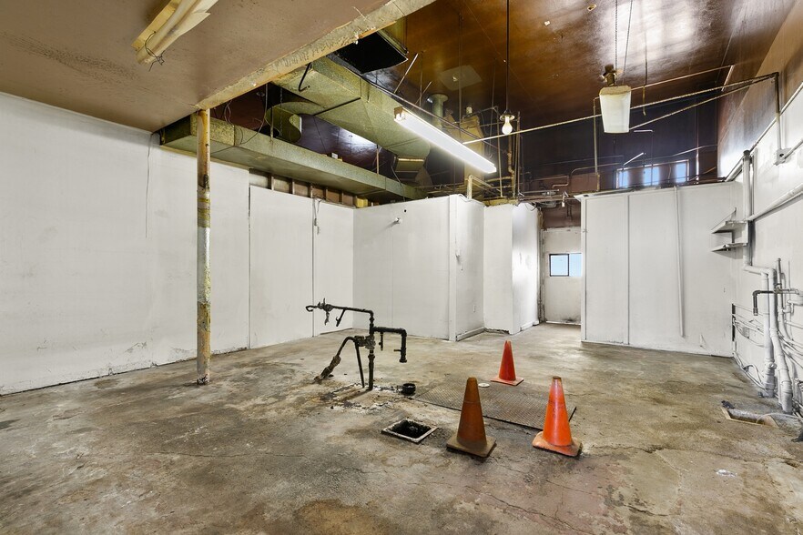 More Photos Of 5512-5522 20th Ave, Seattle General Retail For Sale