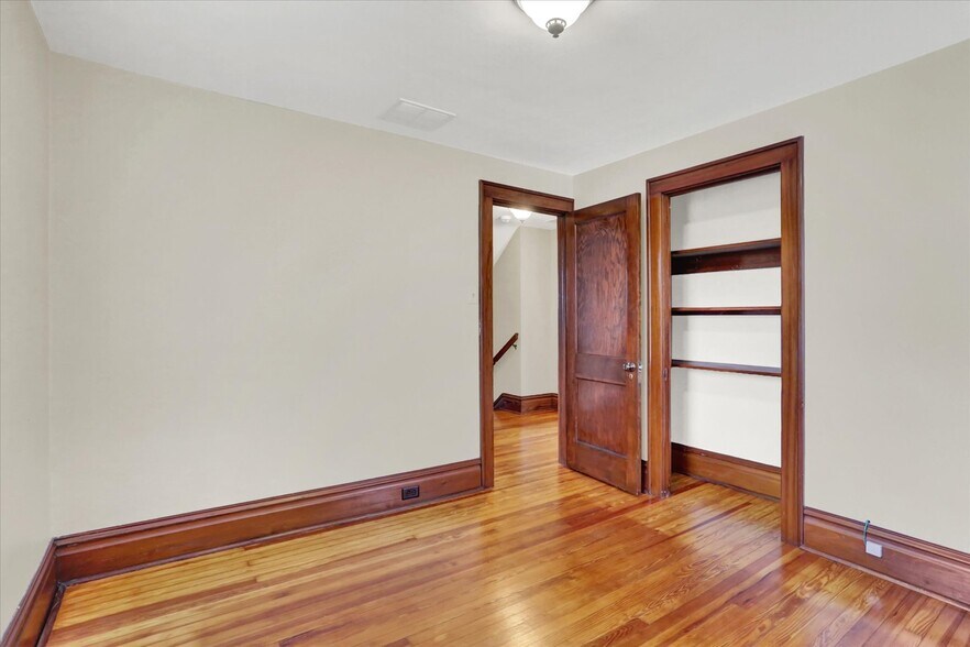 More Photos Of 27 S 34th St, Camp Hill Office For Lease