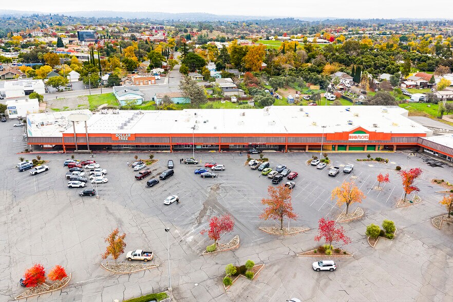 More Photos Of 1815-1985 Oro Dam Blvd E, Oroville Department Store For Sale