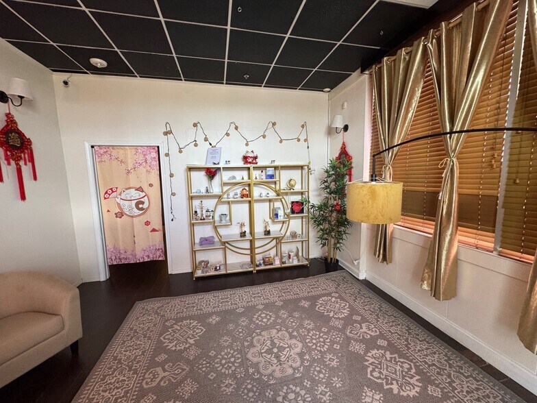 More Photos Of 6111-6127 N Fry Rd, Katy Unknown For Lease