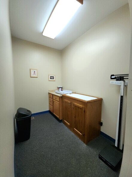More Photos Of 7376 Business Center Dr, Avon Office For Sale