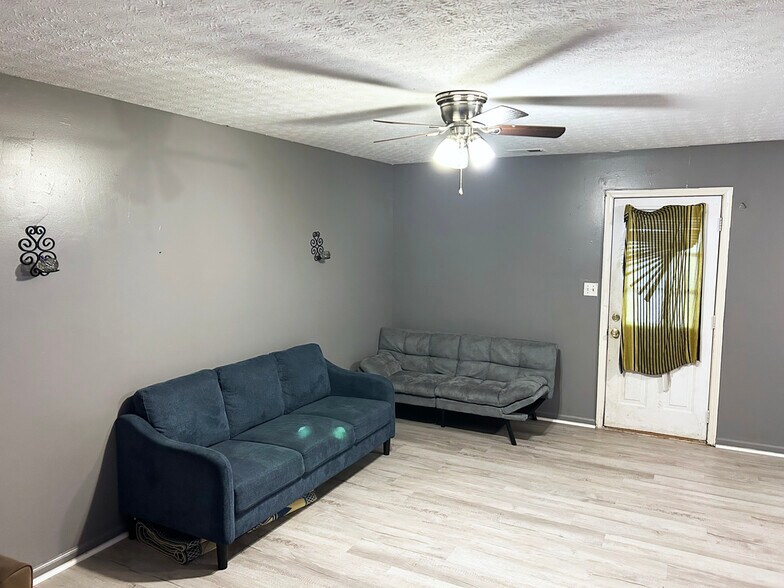 More Photos Of 1009 Bryant Way, Bowling Green Apartments For Sale