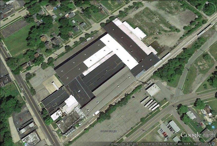 More Photos Of 1052 Mahoning Ave, Warren Manufacturing For Lease