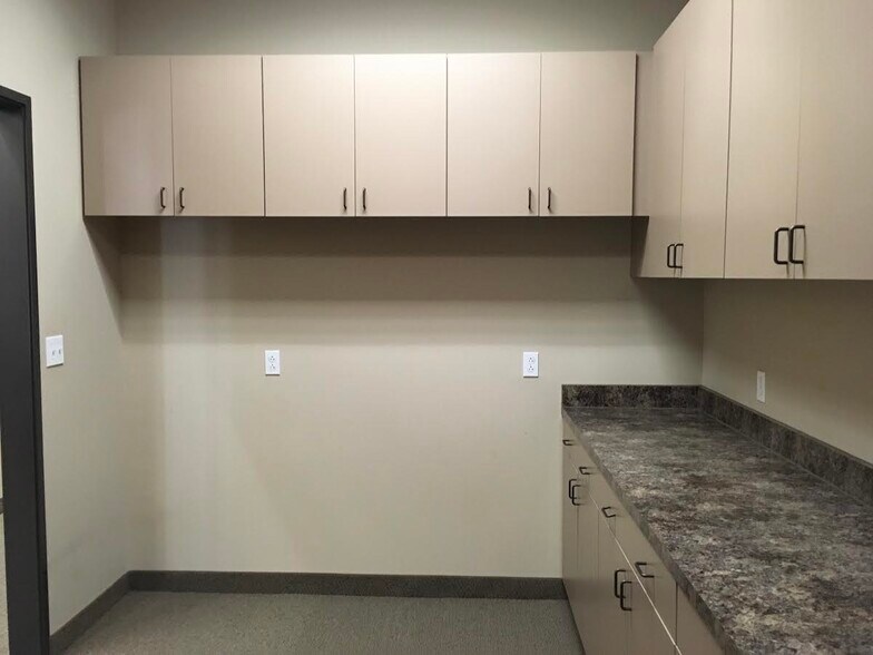 More Photos Of 5005 Colleyville Blvd, Colleyville Unknown For Lease