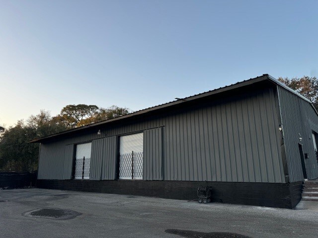 More Photos Of 424 S Deleon Ave, Titusville Warehouse For Sale