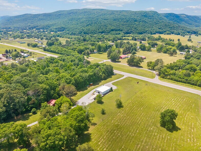 More Photos Of 49 Cutting Edge Ln, Dunlap Freestanding For Sale
