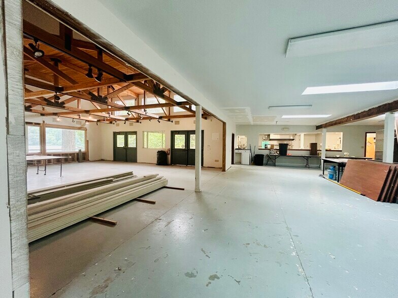 More Photos Of 1190 N Tenmile Lk, Lakeside Trailer Camper Park For Sale