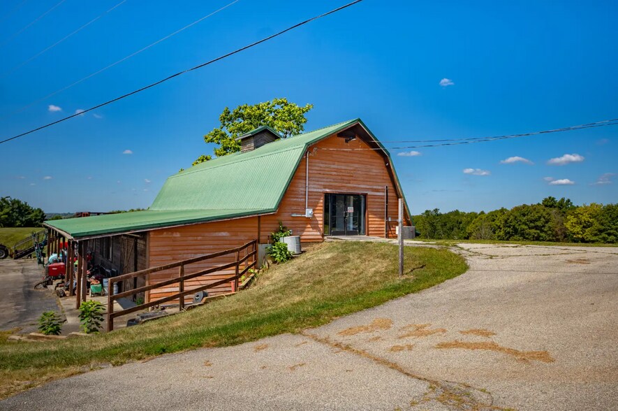 More Photos Of 245 Tanglewood Ct, Taylorsville General Retail For Sale